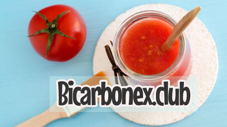 Mascarilla de tomate y bicarbonato: una solución natural para eliminar las manchas